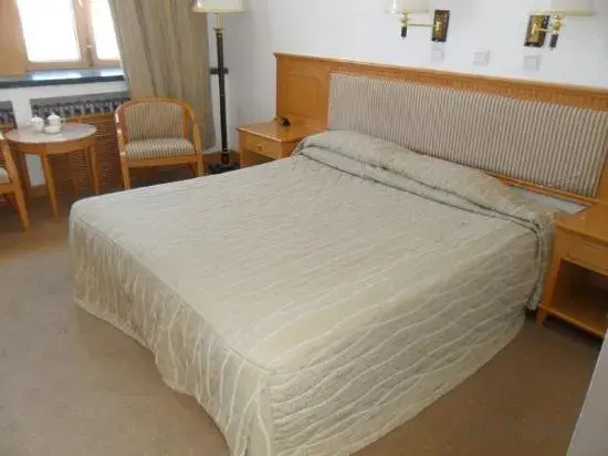 Nalan Manor 1999