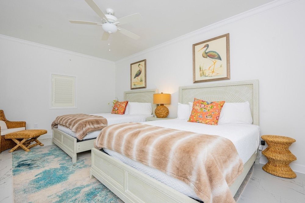 Phoenix Gulf Shores Ii 1904 3 Bedroom Condo