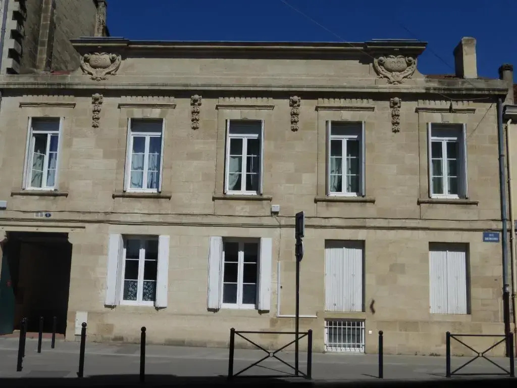 Aquitain Home - Studios & Appartements tout confort Bordeaux Gare St Jean