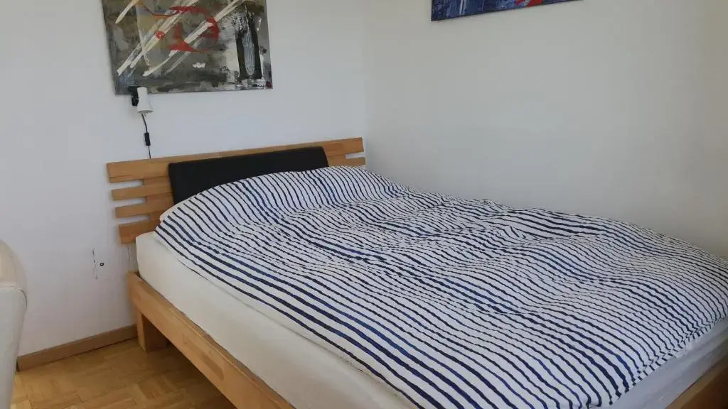 Bei LKH Graz,1x Parkplatz,15 Stock!