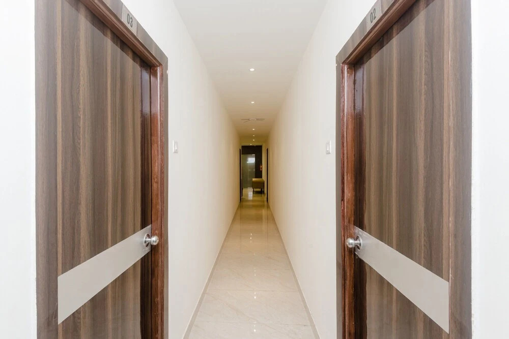 OYO 27896 Everest Inn
