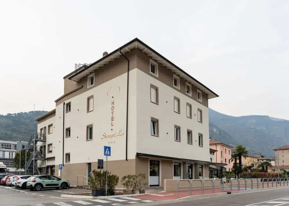 Hotel Shangri-La