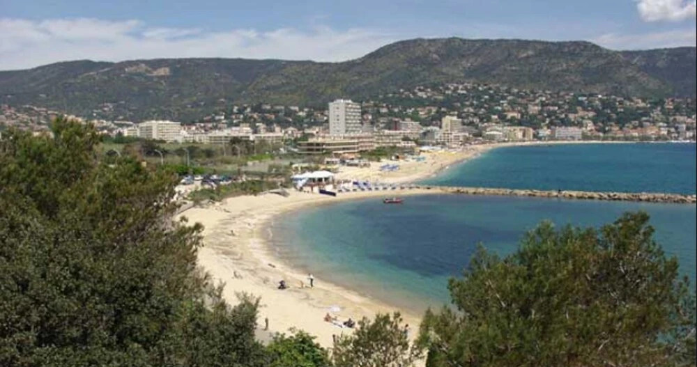 Apartment With 2 Bedrooms in Le Lavandou, With Wonderful sea View, Poo