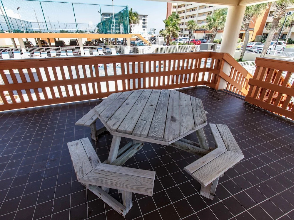 Surf Dweller 709 By Brooks And Shorey Resorts 2 Bedroom Condo by RedAwning