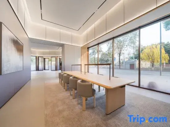Ji Hotel (Chengdu Gaoxin West District Baicao Road Branch)