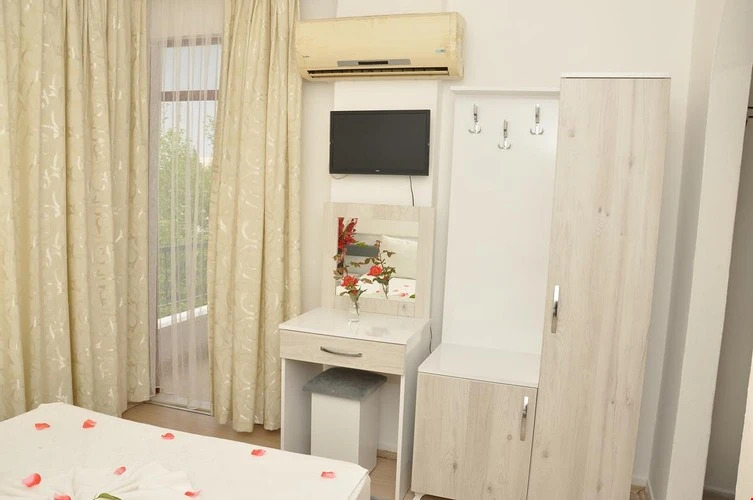 Cemre Otel