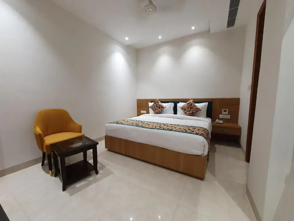 Classio Royale By iO Hotels Near Golden Temple