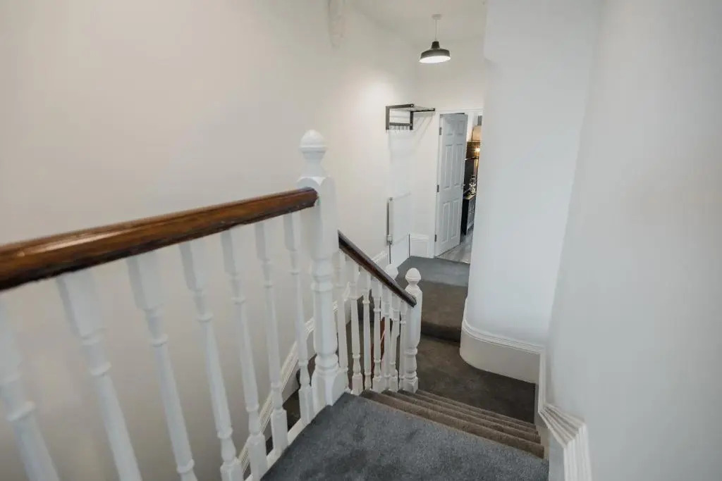 Newly Refurbished Sylish Hull 3 Bed Apartment