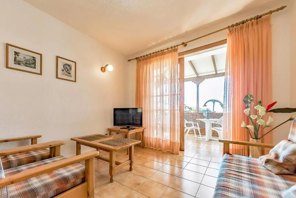 Spectacular views first line 2 bedrooms apartment