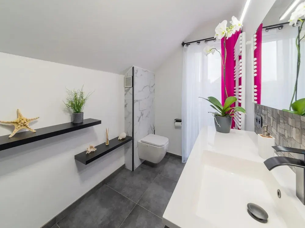 Holiday home in Noiseux with fenced garden