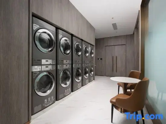 Palace Hotel Tianjin Wudadao Xiaobaolou Subway Station Branch