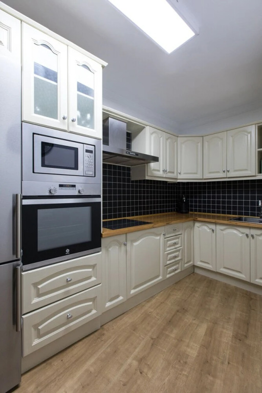 La Laguna Treasure Apartment, Exclusiveness & Prime Location