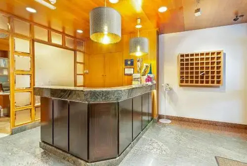 Aparthotel El Serch