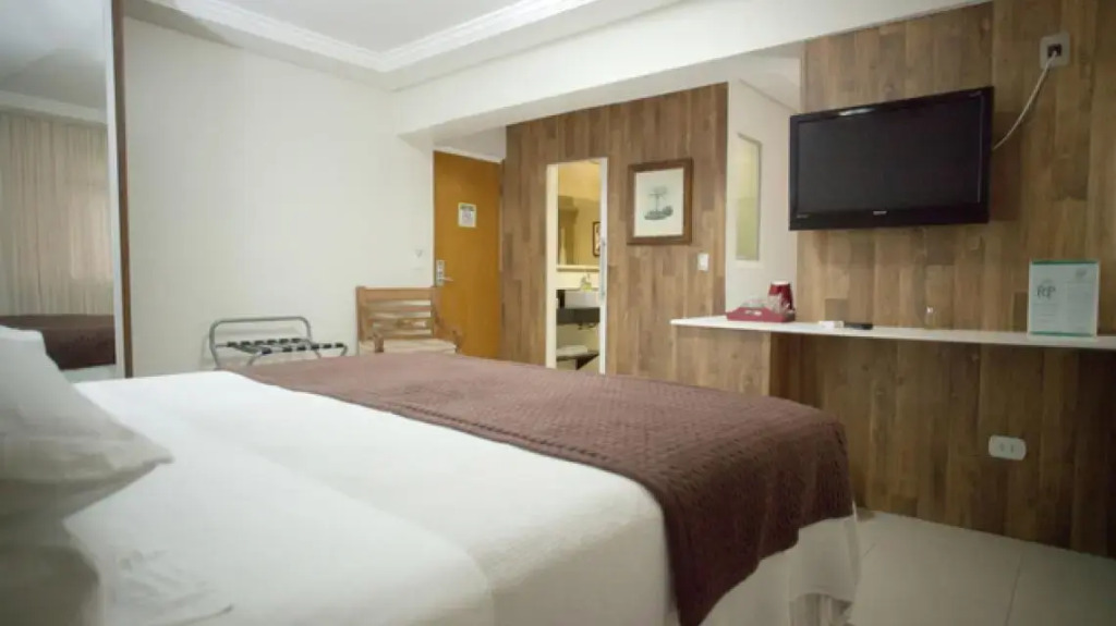 CHA Royal Plaza Hotel