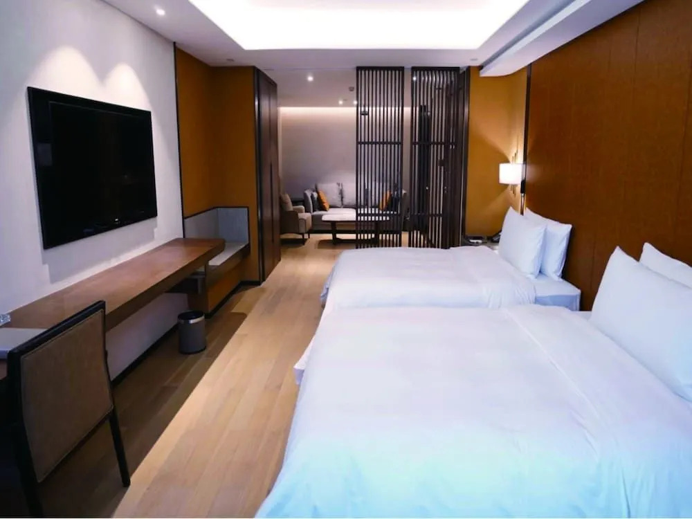 chongqing kuanrong luxry suit hotel
