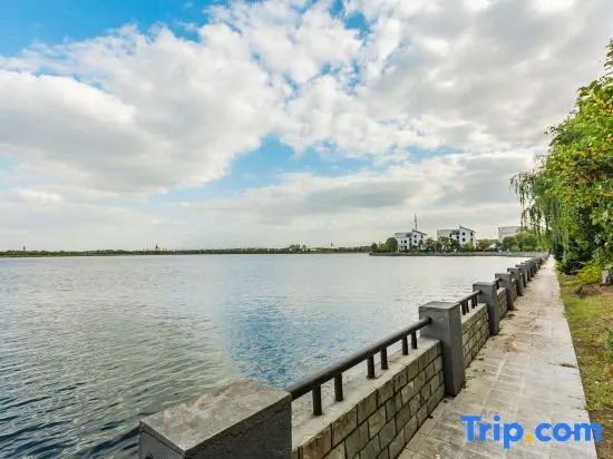 Yunshuige Lake View Pool Villa