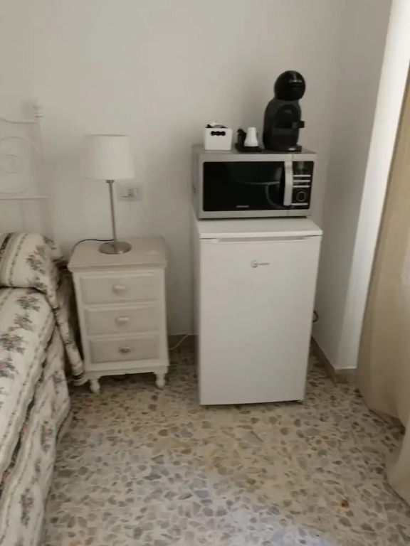 Triple Room With Private Bath 10 Min From Tiburtina Station