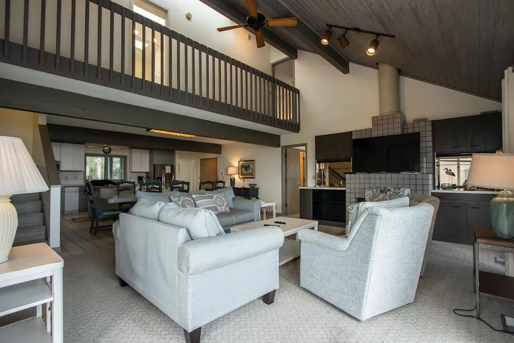 706 Whiting Road