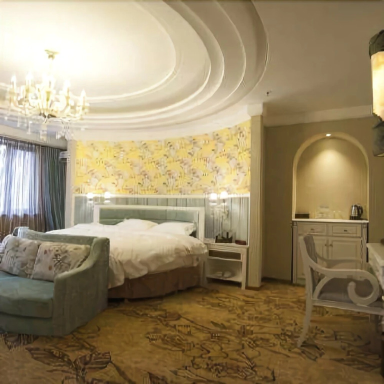 Boyue Hotel