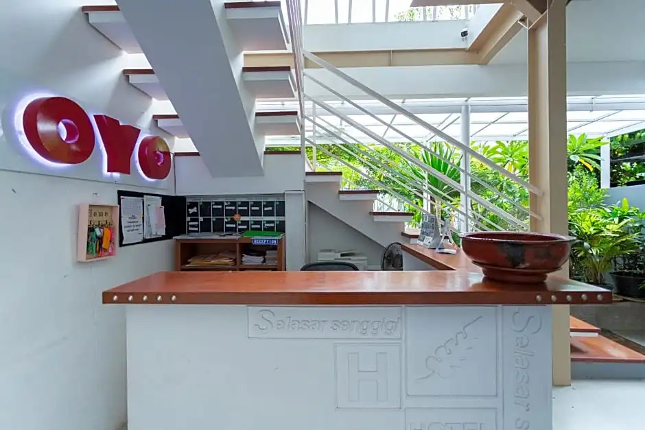 OYO 2510 Selasar Senggigi Residence