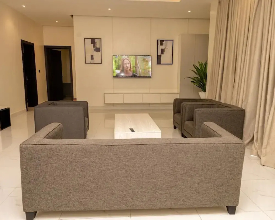 Luxury Apartments & Homes