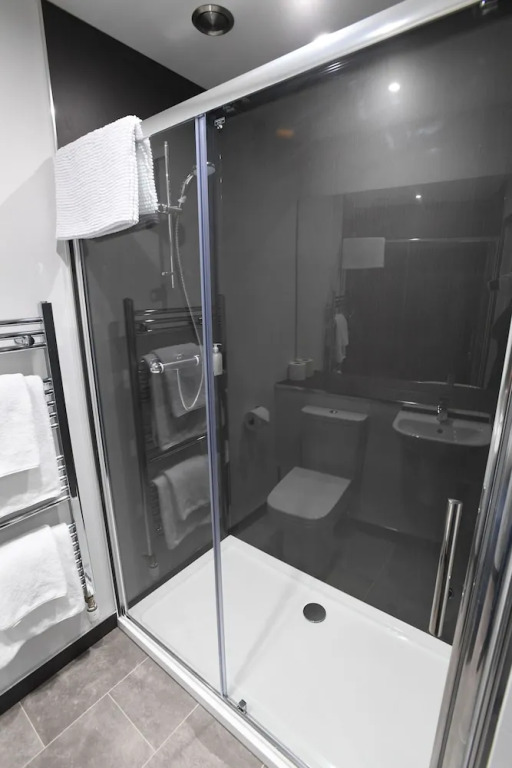 Rooms At The Railway