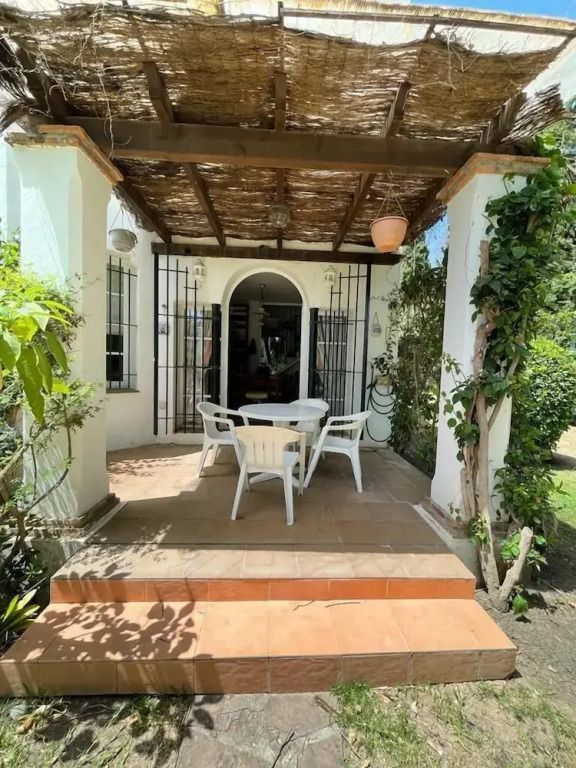 Spacious house with private pool next to Golf Club