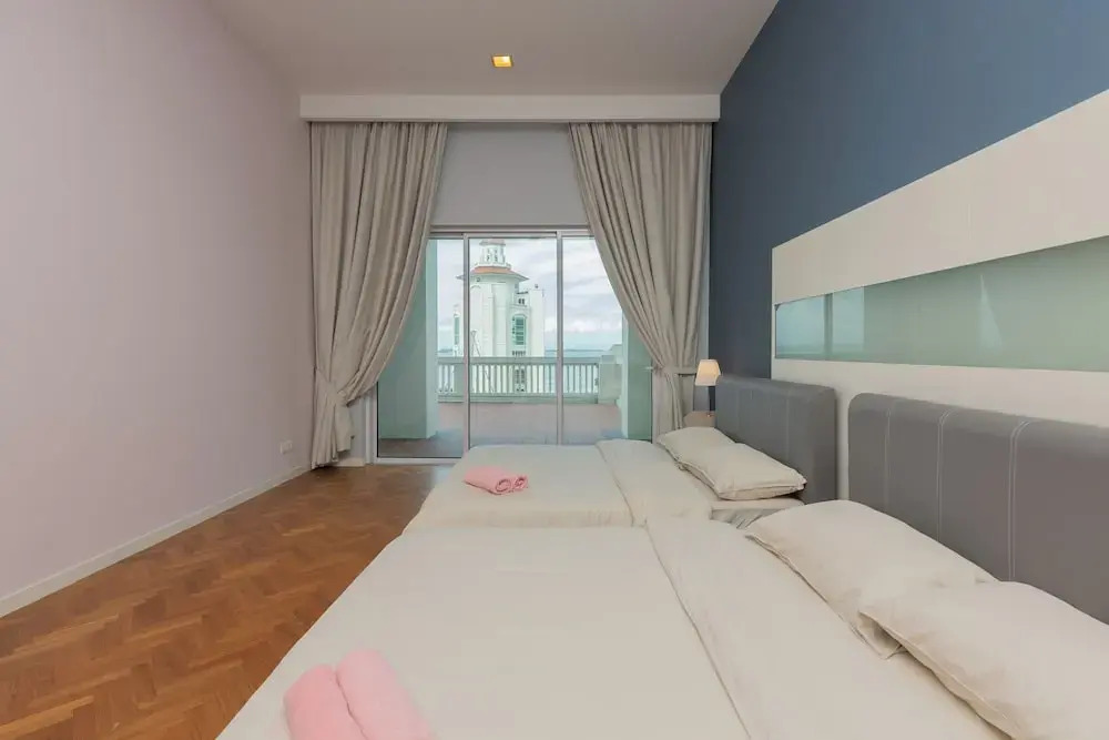 The Suites at Waterside Straits Quay by Plush