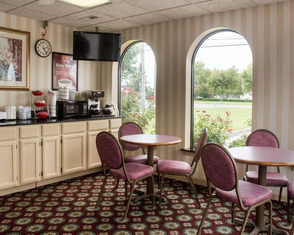 Studios 4 Less Chesapeake