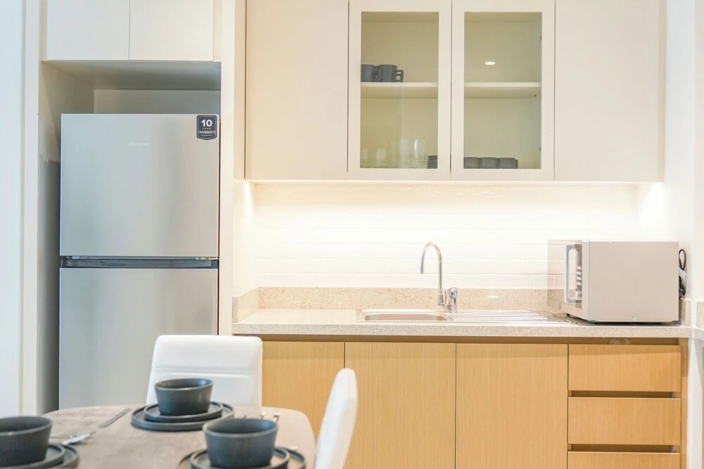 Yogi - Elegant Apartment With Balcony Amidst Vibrant Area