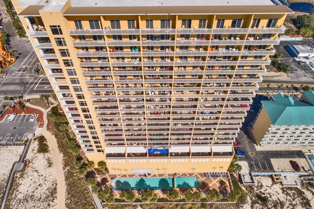 Sterling Reef Beach Resort
