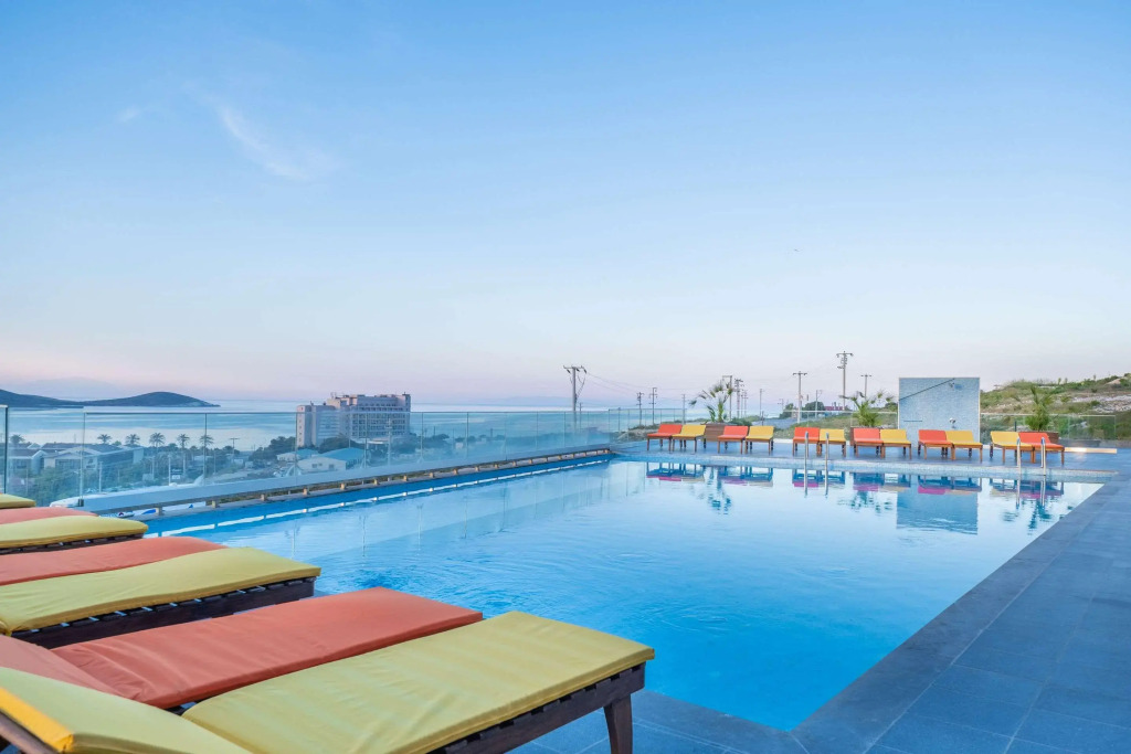 The S, an Ascend Hotel Collection Member