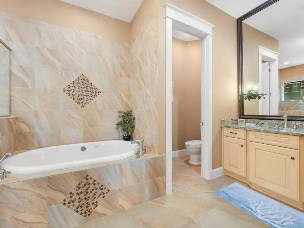 Lost Treasure, New Property, 3 BR+, Guest Suite, Ocean View, Pets, Sleeps 8