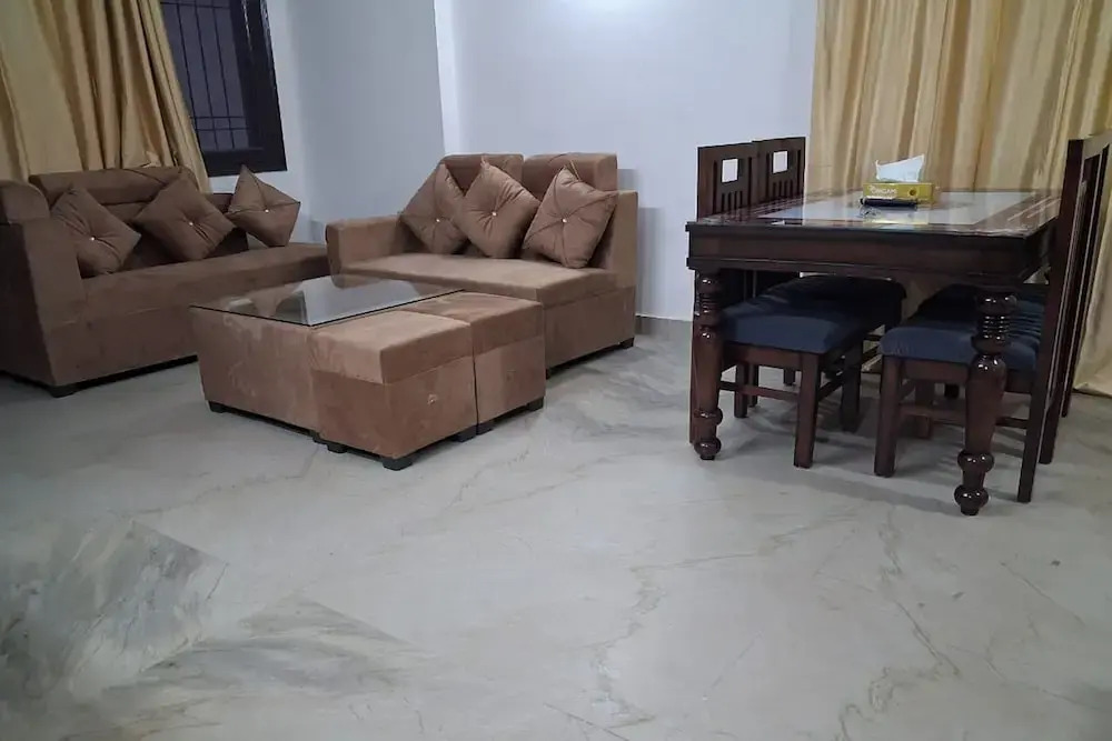 Metrolink Apartment & Suites-East Of Kailash
