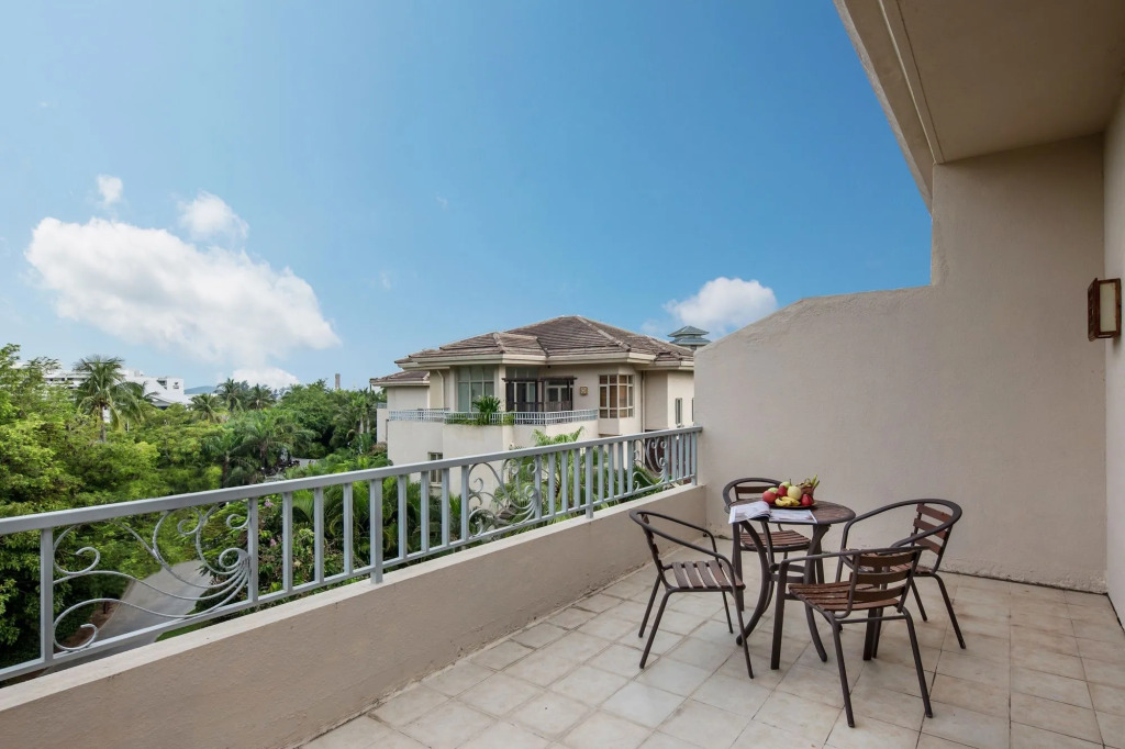 Huayu La Floret Resort Yalong Bay