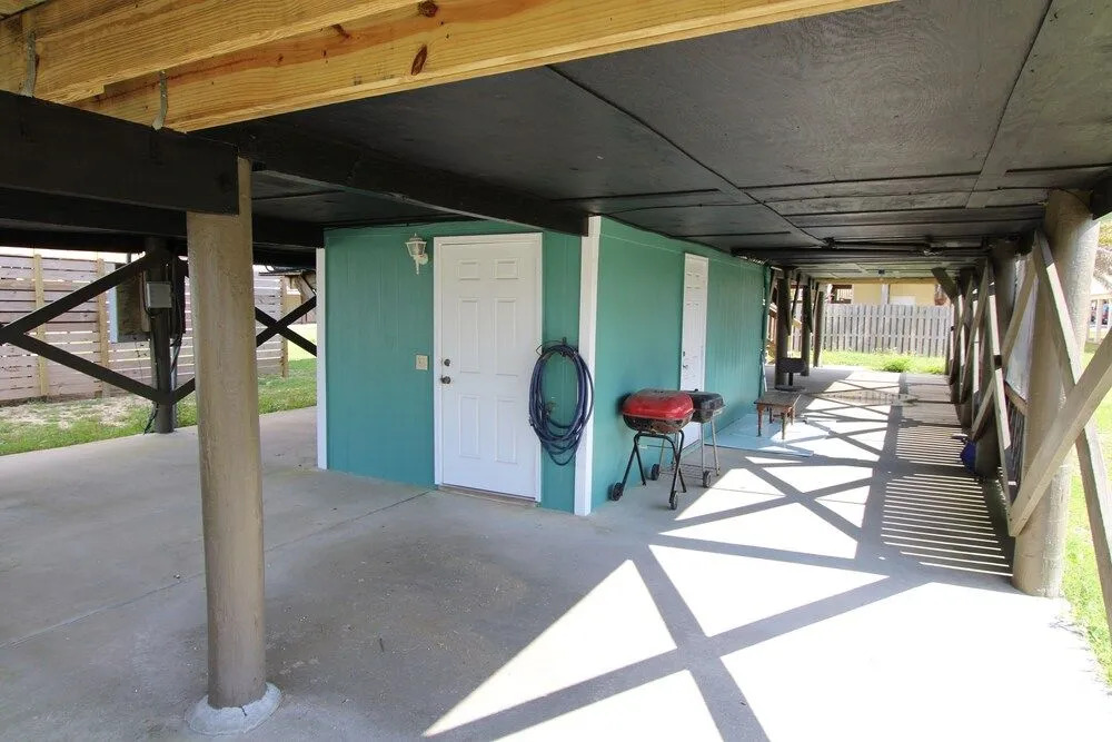 Silver Sands North 2 Bedroom Home by Redawning