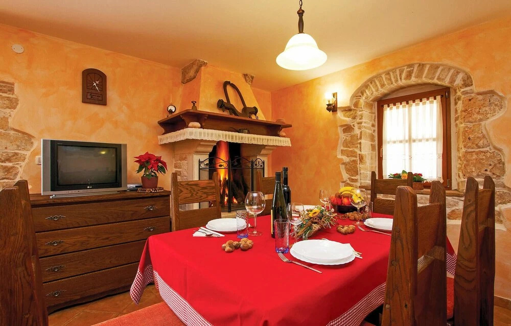 Beautiful Home in Krnica With Wifi and 2 Bedrooms