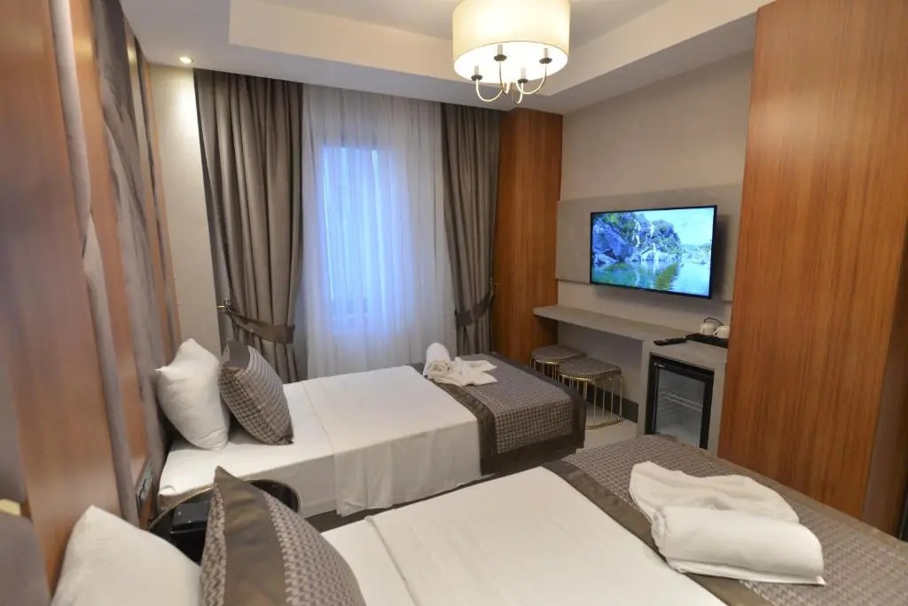 Santra Hotel