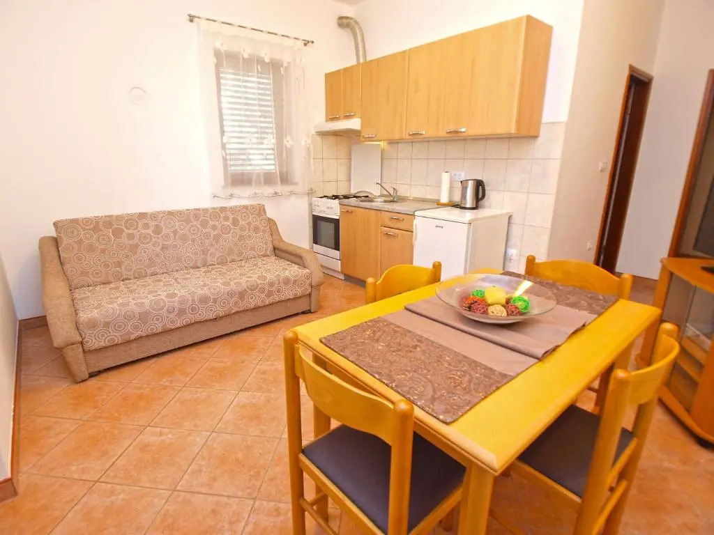 Apartment 1136