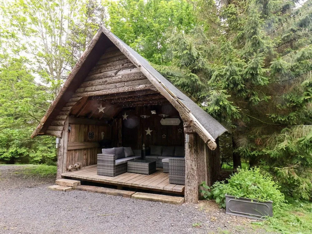 Pond Farm Woodlands