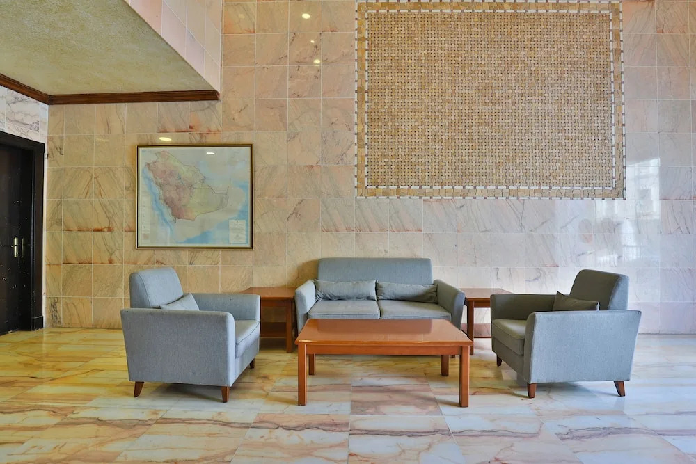 Oyo 317 Dheyouf Al Wattan Furnished Apt