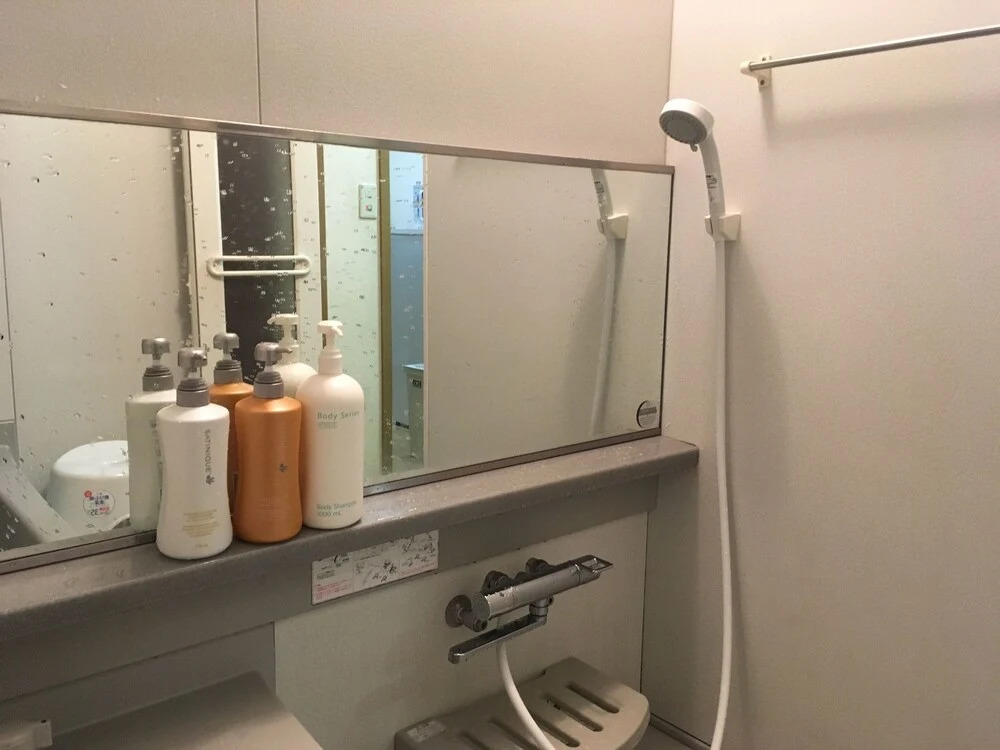 Ts Guest House - Hostel