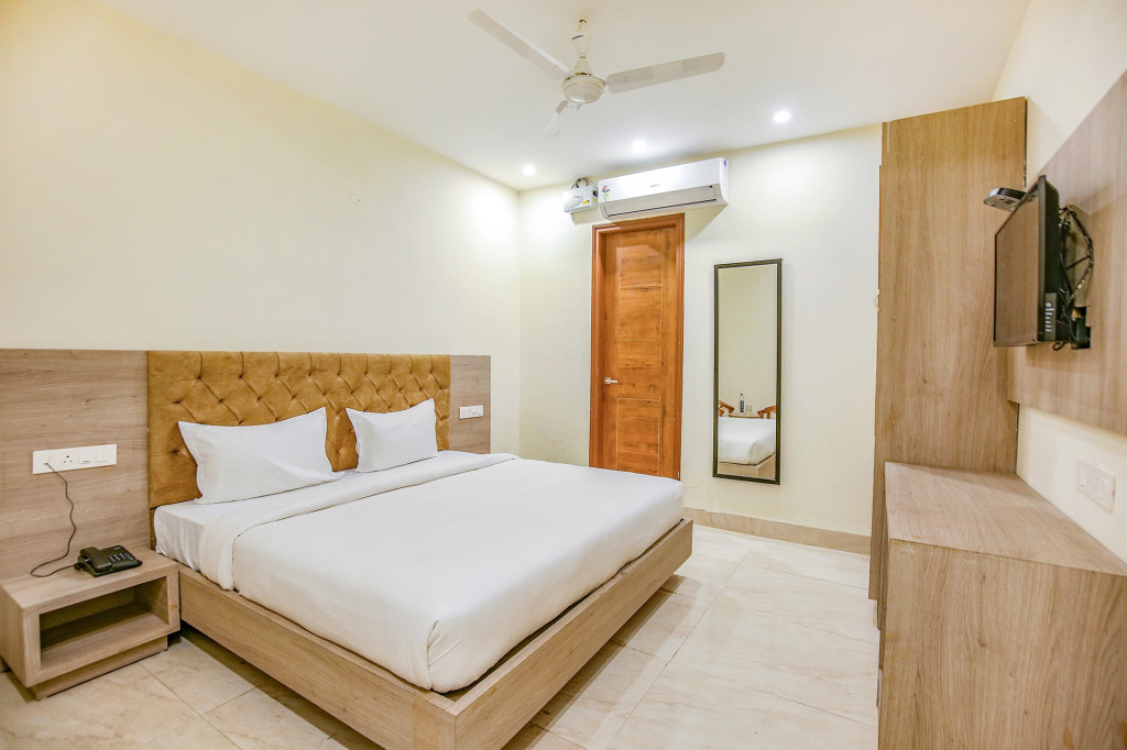 Fabhotel Melano