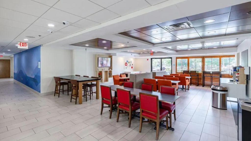 Comfort Inn & Suites Conference Center