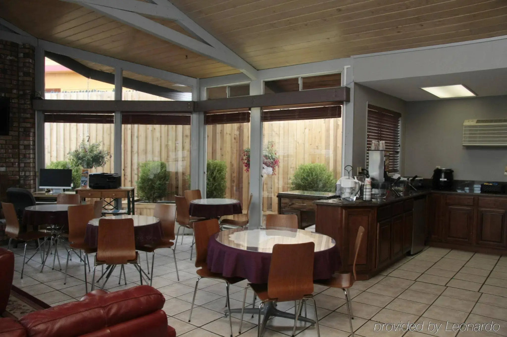 Clarion Pointe Mount Vernon - Burlington