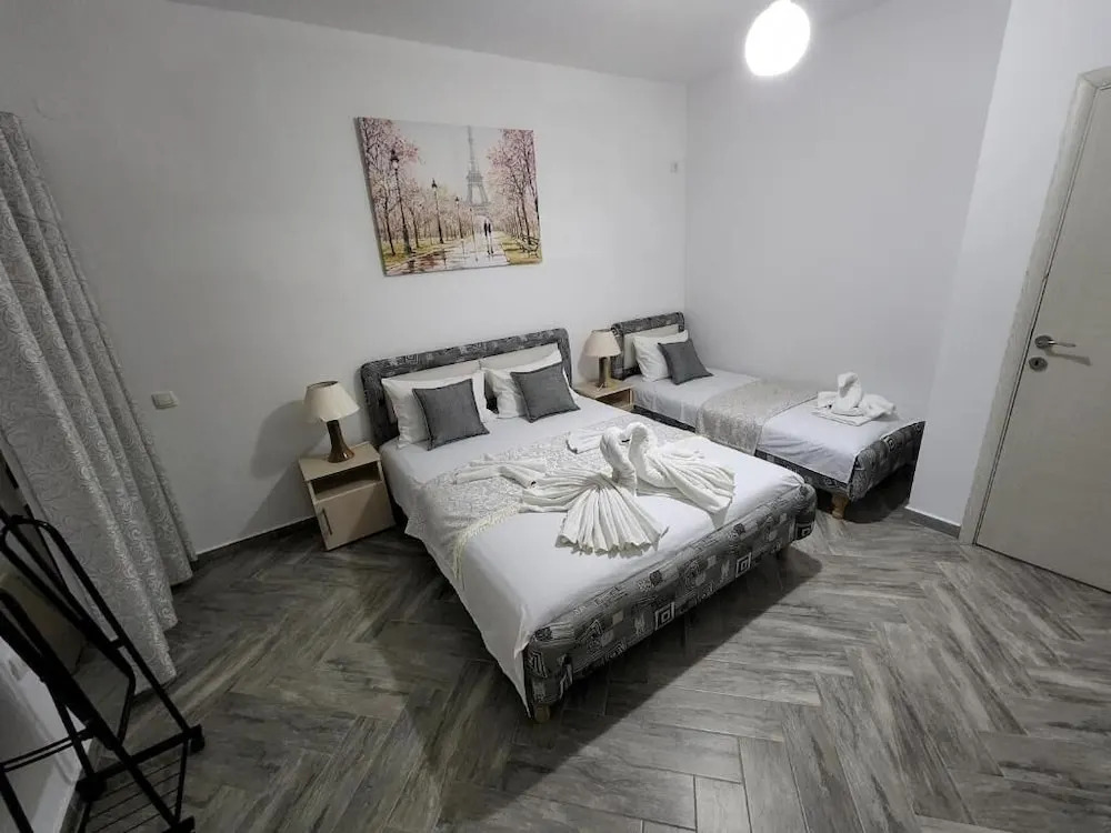 Apartments Cota Guesthouse