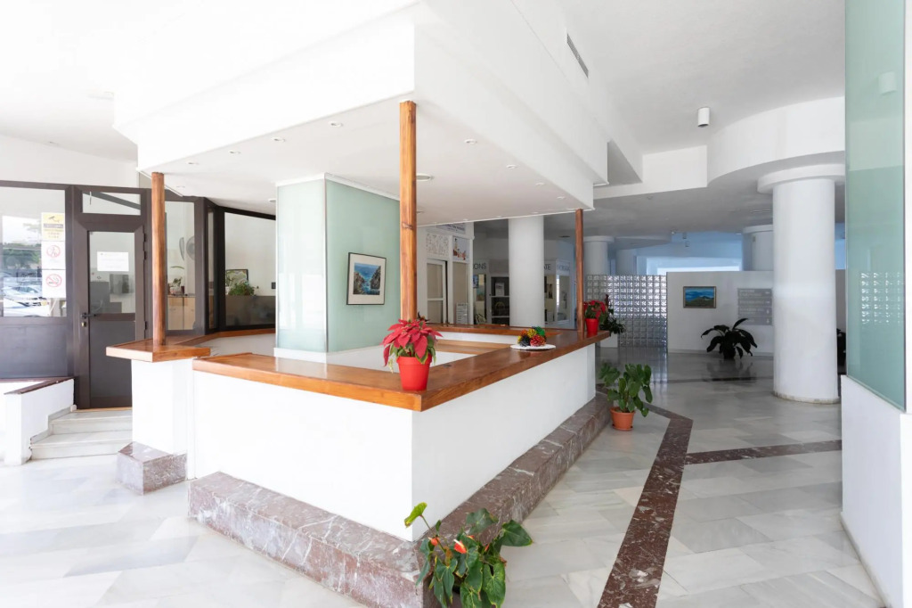 Home2Book Paradise Ocean View