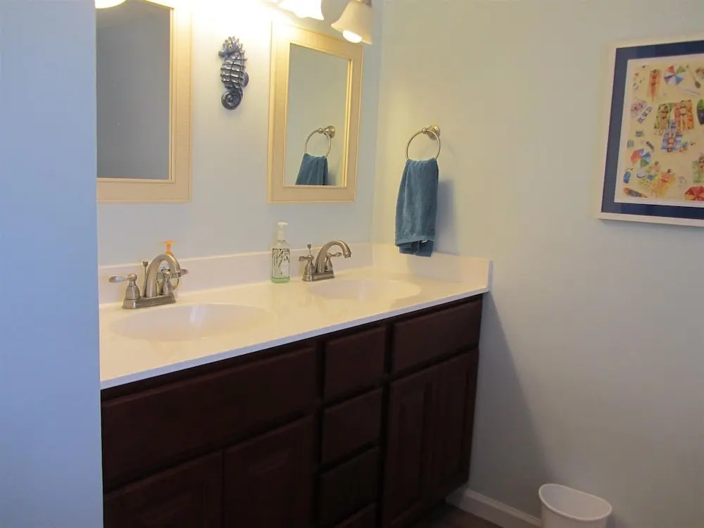 Horizontal In Hatteras 2 Bedroom Condo