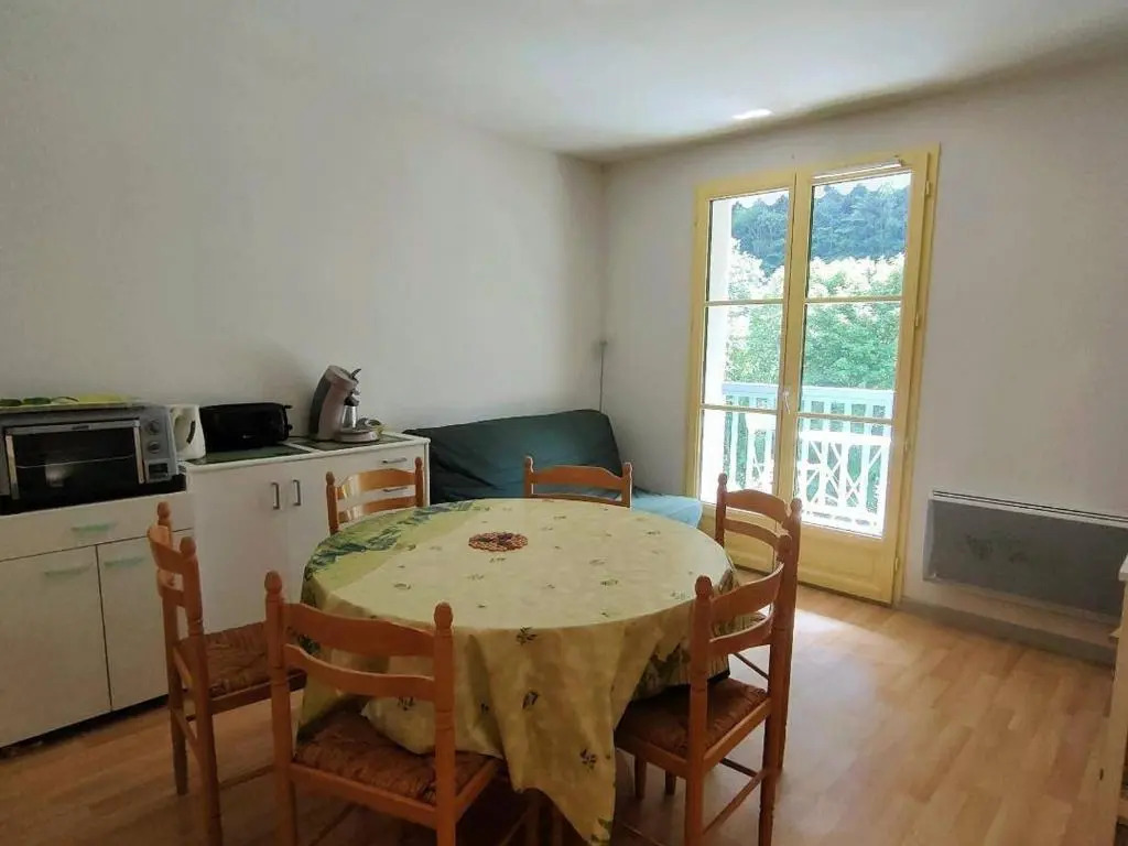 Appartement Cauterets, 3 pièces, 6 personnes - FR-1-234-250