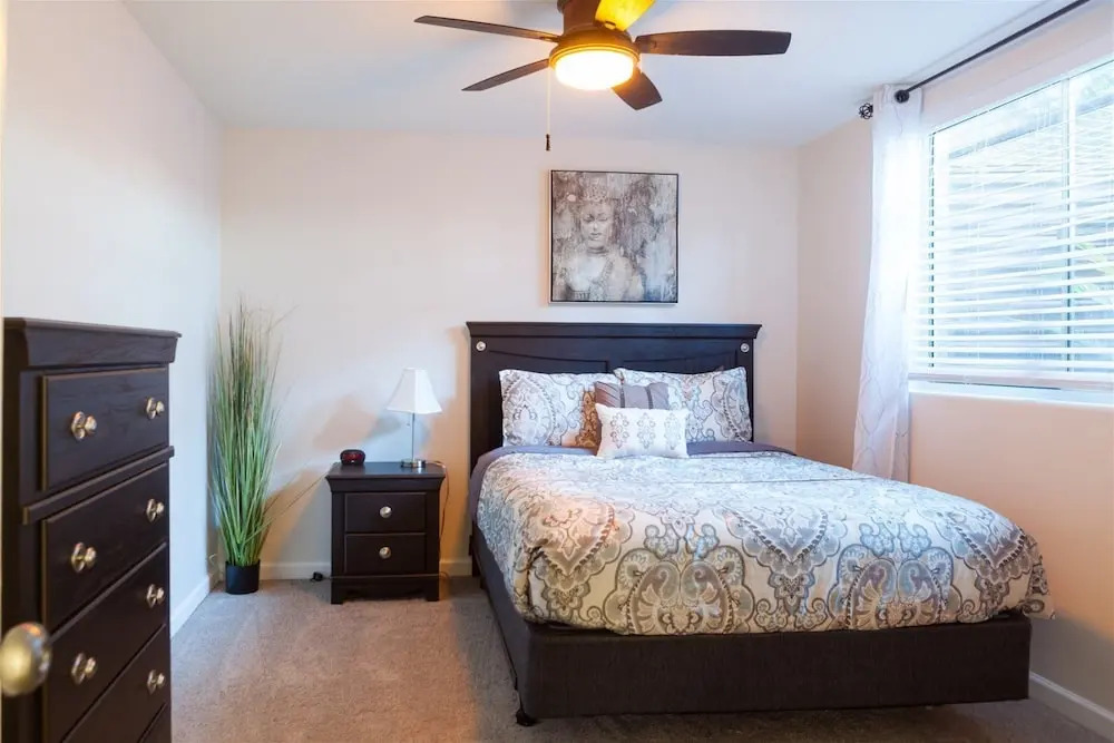 4BR Ocotillo Lakeview Home w/ Pool